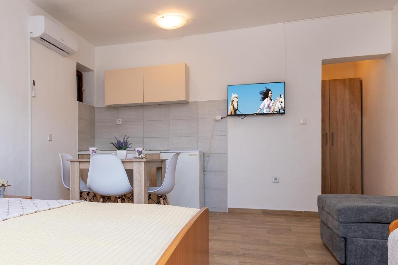 Apartmani Frane Neum Exteriör bild