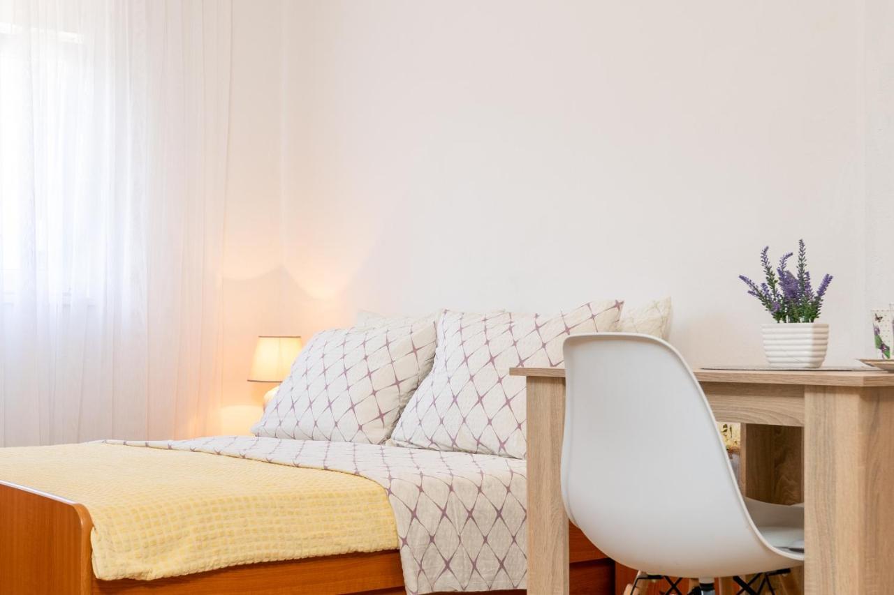 Apartmani Frane Neum Exteriör bild